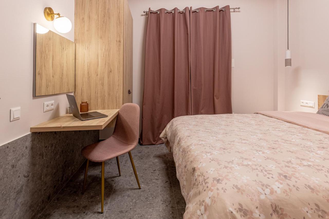 Elegant Apt 5' From Ampelokipi Metro Station Atena Exterior foto