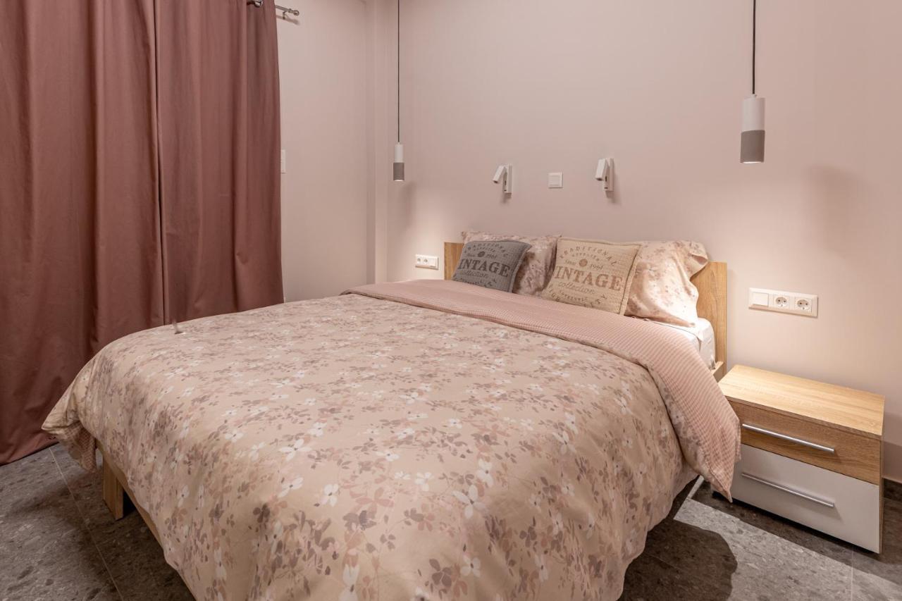 Elegant Apt 5' From Ampelokipi Metro Station Atena Exterior foto
